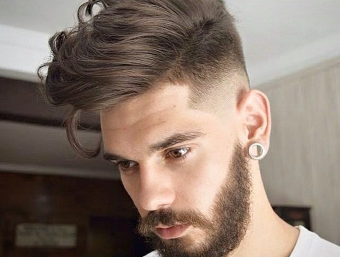 Taglio capelli uomo: come sceglierlo in base alla forma del viso