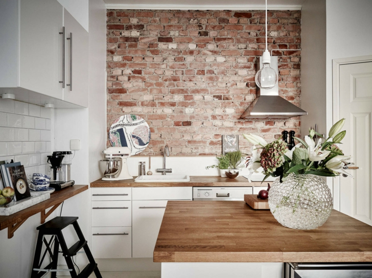 cucine in muratura piccole parete con mattoni mobili cucina in legno bianco