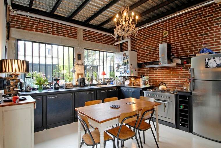 cucine in muratura rustiche parete con mattoni soffitto in travi arredamento in stile loft