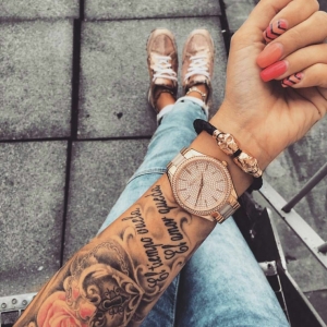 Tatuaggio braccio: 3 motivi per i quali vale la pena farne uno e tanti disegni a cui ispirasi