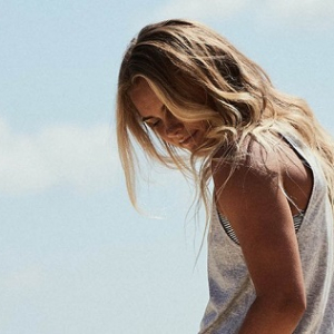 Come schiarire i capelli in modo naturale, 7 tecniche con foto