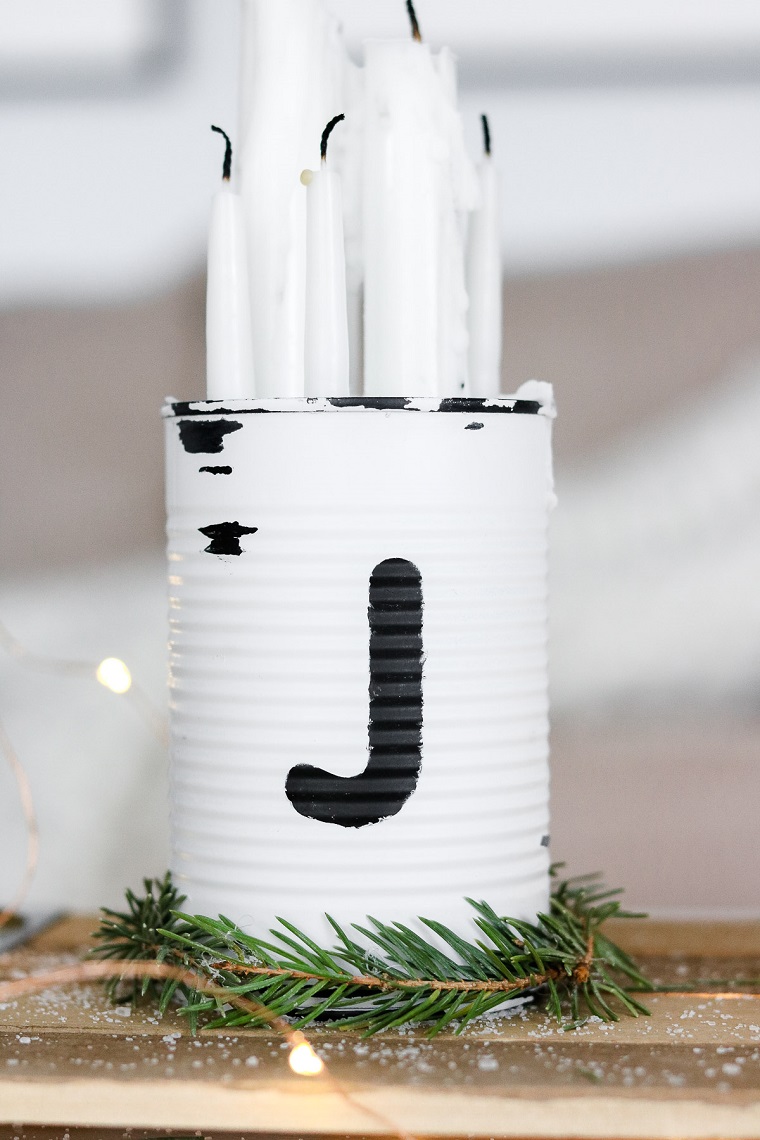 Centrotavola natalizio idee, portacandele da barattolo di latta
