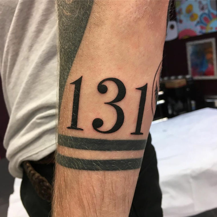 Tattoo bracciale uomo, numero tattoo 131, tattoo stilizzati