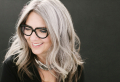 60 Acconciature Shatush grigio: i capelli sale e pepe per donne!