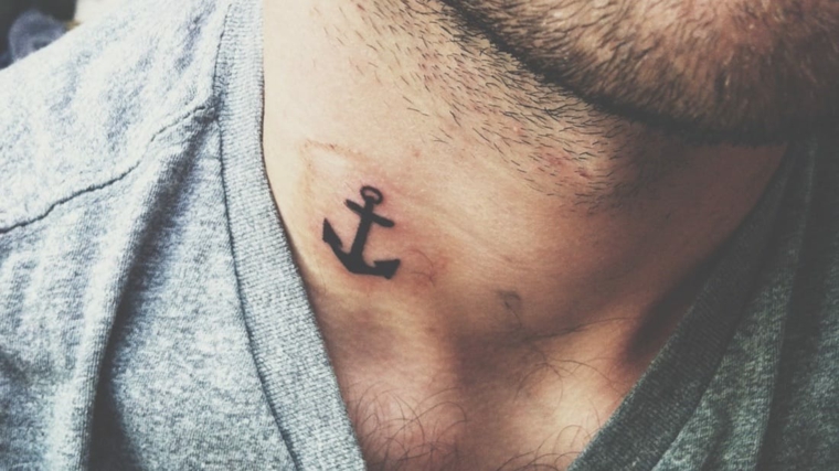 Tatuaggi significati profondi, tatuaggio sul collo uomo, disegno tattoo ancora