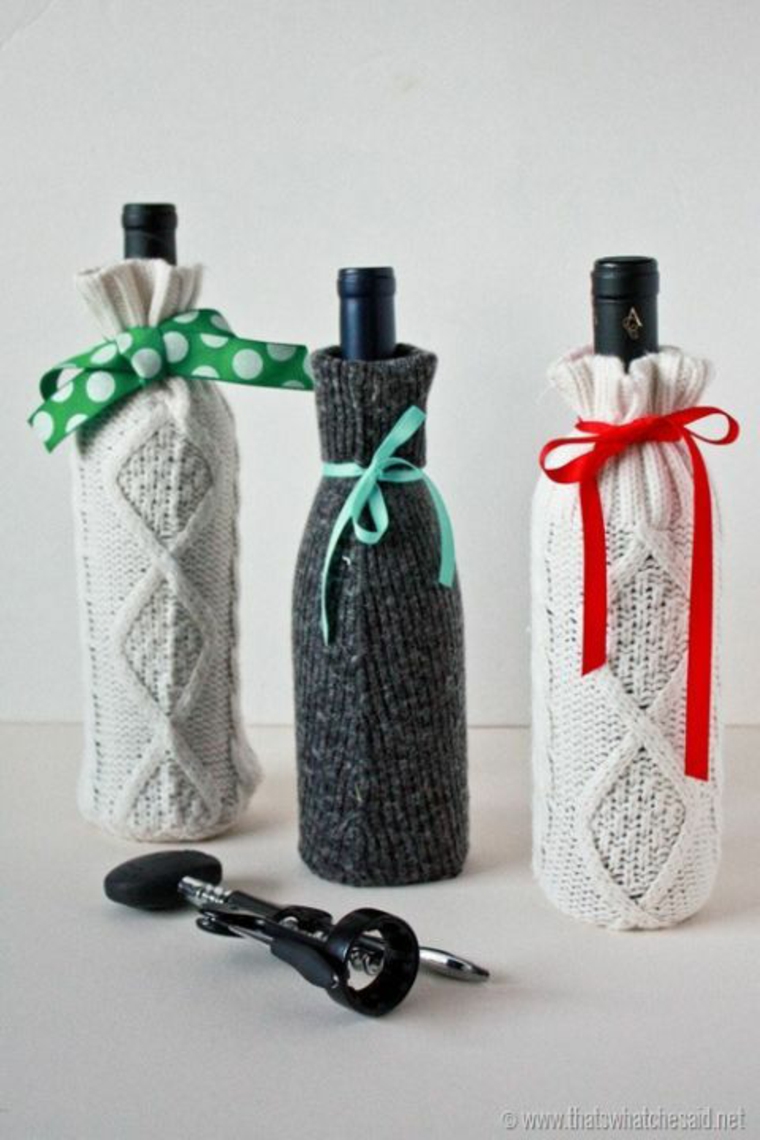 Sacchetti di lana per bottiglie, nastri colorati per decorazione, regali per fidanzato natale