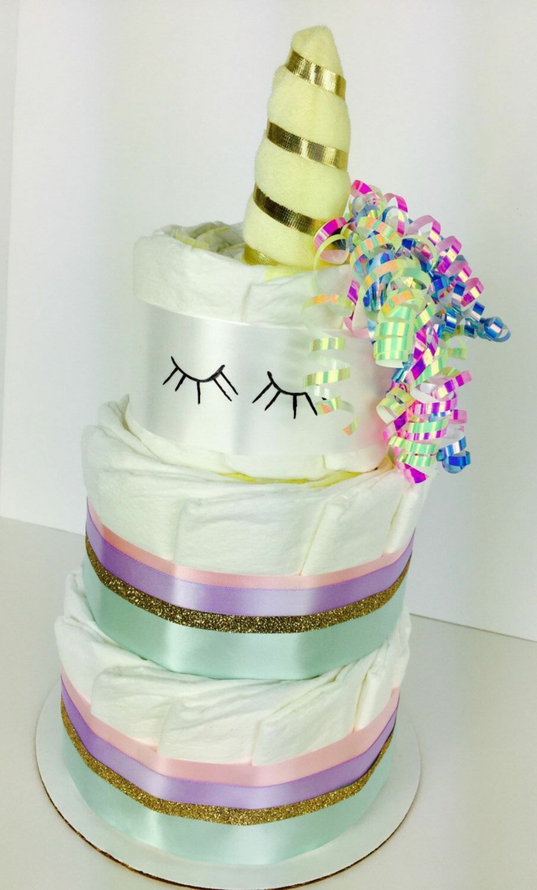 immagini torte per battesimo bimba tre piani cake design unicorno nastri panna