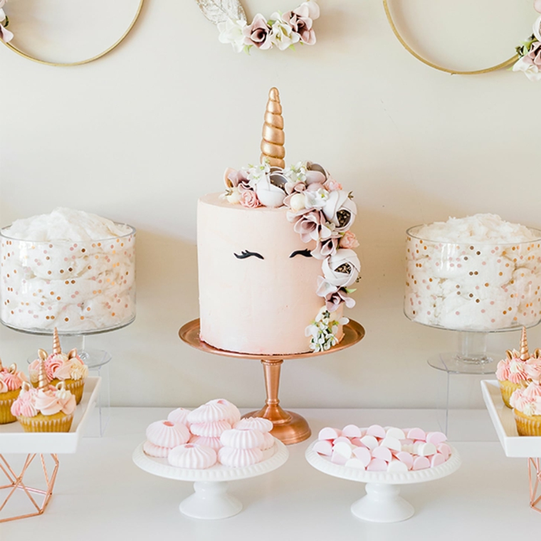 torta battesimo pasta zucchero per bambina cake design unicorno dolci decorazioni buffet