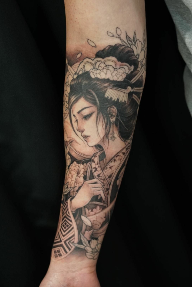 tatuaggio braccio uomo giapponese disegno tattoo sull avambraccio di una donna