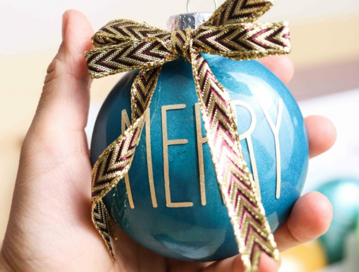 Addobbi albero di Natale fai da te: ornamenti originali, semplici e graziosi!