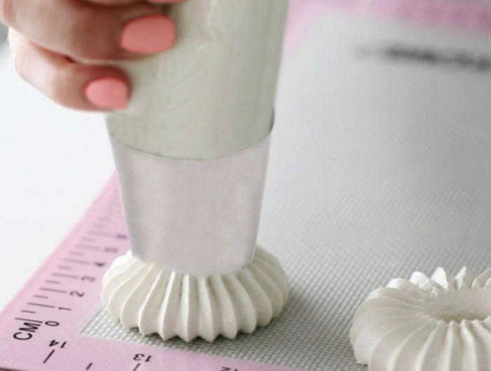 Come decorare una torta: strumenti e tecniche per principianti!