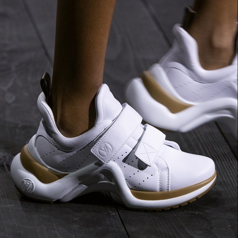 novità sneakers 2021 scarpe da ginnastica con suola larga in pelle bianca
