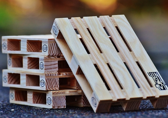 Come fare un divano con un bancale