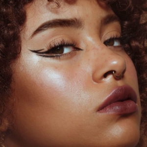 Come mettere l’eyeliner: semplici e veloci consigli per i principianti!