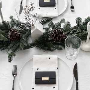 Tavola di Natale elegante: 10 cose da fare con un budget limitato!