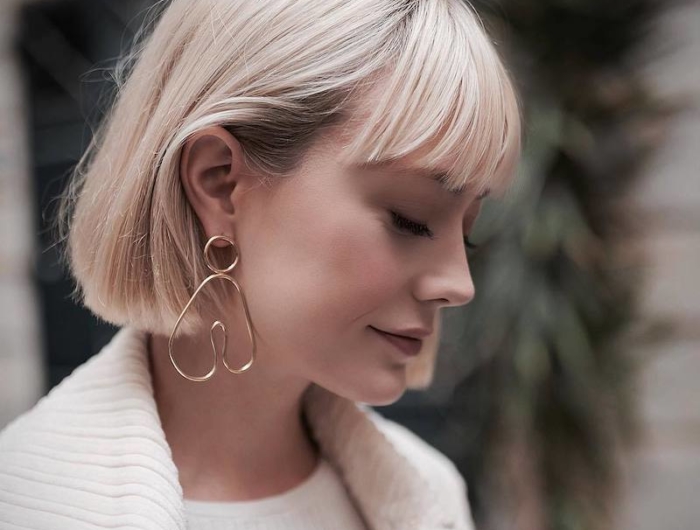 Caschetto con frangia: ecco come conferire carattere a questo taglio provocatorio!