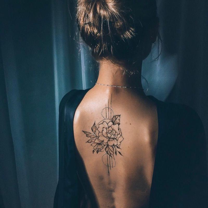 tatuaggi femminili 2021 tattoo fiore di lotto