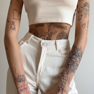 Tatuaggi bellissimi per donne: le tendenze e i design popolari nel 2021-2022!