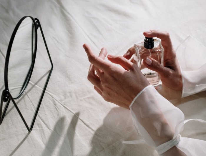 Profumi donna: come sceglierne uno che non tradisca?