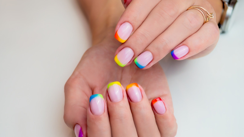french manicure colorata unghie estive particolari