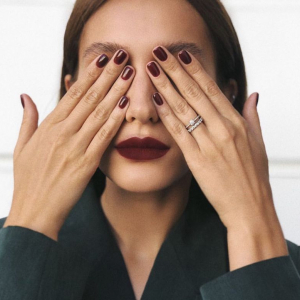 Unghie bordeaux da sfoggiare non solo in autunno e inverno, ma anche durante tutto l’anno!