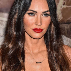 La tendenza Balayage cioccolato su capelli scuri che nel 2022 si vanta di grande successo!