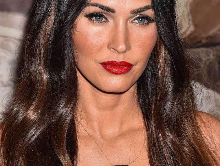 La tendenza Balayage cioccolato su capelli scuri che nel 2022 si vanta di grande successo!