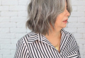 Tagli di capelli grigi over 60: come trasformare l’inevitabile inconveniente in uno strumento a vostro vantaggio!
