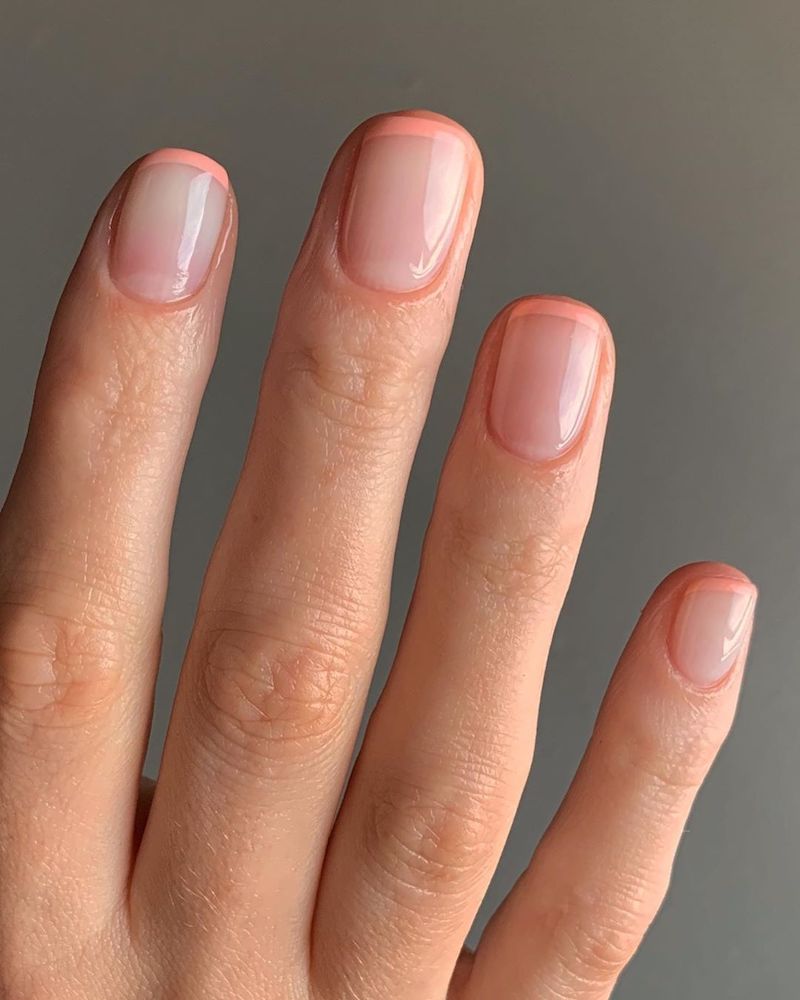 unghie corte naturali french manicure rosa