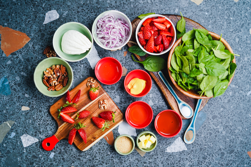 ingredienti per insalata di primavera