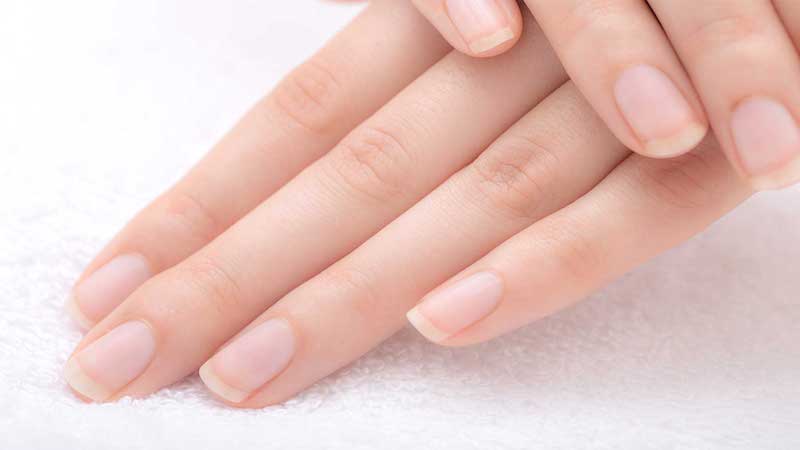 manicure senza smalto trattamento per unghie