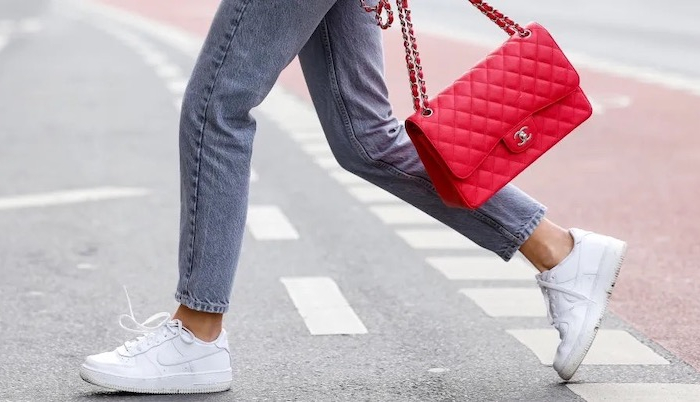 Come abbinare le sneakers bianche all’outfit: 5 modi dal basic allo chic!