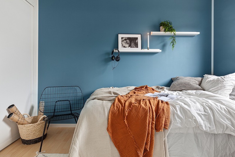 camera da letto con colori rilassanti