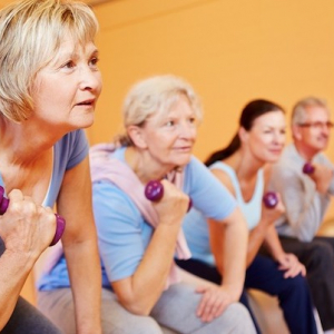 Come mantenersi in forma a 50 anni consigli e trucchi per un corpo snello e tonico