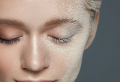 Quale trucco pelle secca è adatto al viso sensibile come il vostro?