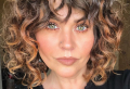 Taglio capelli corti ricci over 50: scopri quale look ti sta bene!