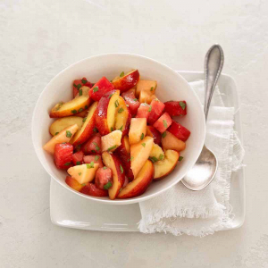 Benefici delle nettarine: un frutto che delizia i più golosi, anche se a dieta!