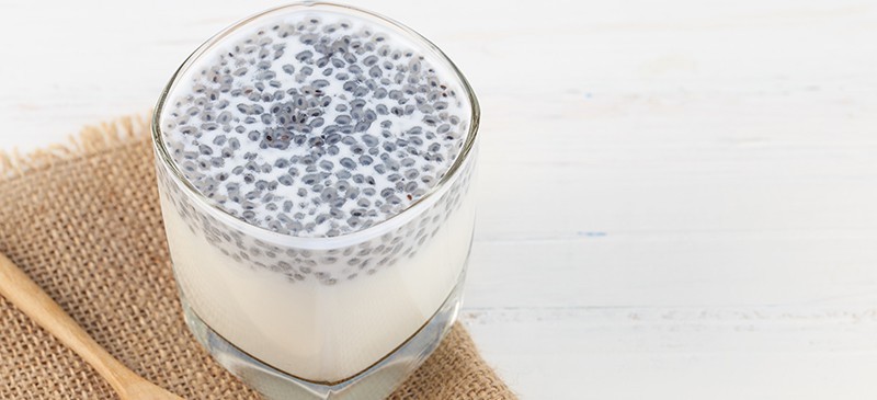 benefici semi di chia nel latte