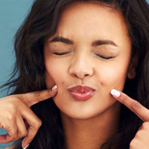 Come dimagrire il viso, i consigli e gli esercizi più efficaci