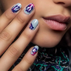 Pellicole per unghie: così la manicure perfetta funziona in 3 minuti