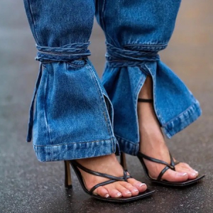 Smalto piedi estate 2022: scoprite le migliori idee di pedicure estivo!