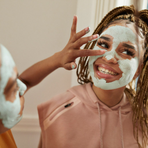 Le maschere fai da te per viso grasso: i trattamenti mirati per risolvere il problema!