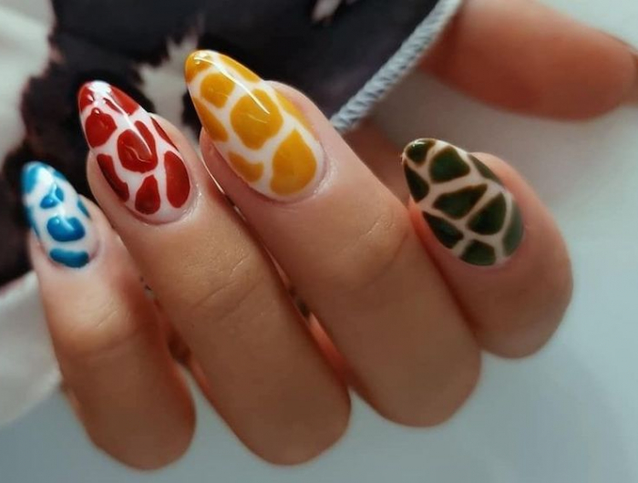 La nail art che dura più a lungo: le unghie gel estate 2022 a cui fare affidamento!
