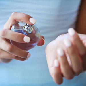 Qual è il modo migliore per mettere il profumo?