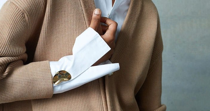 Come indossare il cardigan, capo must have dell’autunno 2022!