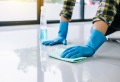 Come pulire il pavimento: ad ogni tipo il giusto metodo di lavaggio!