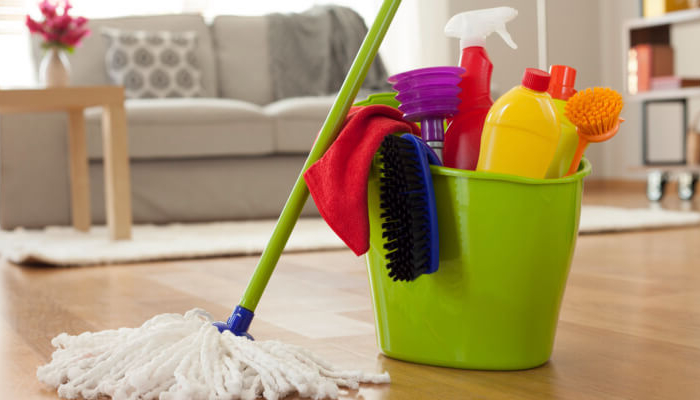 Come pulire il pavimento: ad ogni tipo il giusto metodo di lavaggio!