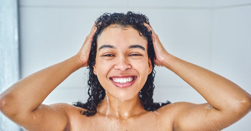 beauty routine post parto shampoo anticaduta dei capelli
