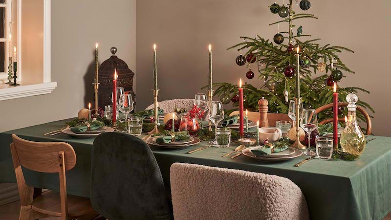 tovaglia verde natalizia decorazione tavola con candele