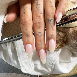 I Colori Delle Unghie Gel 2023 Corte e Lunghe Con Le Tecniche Nail Art!